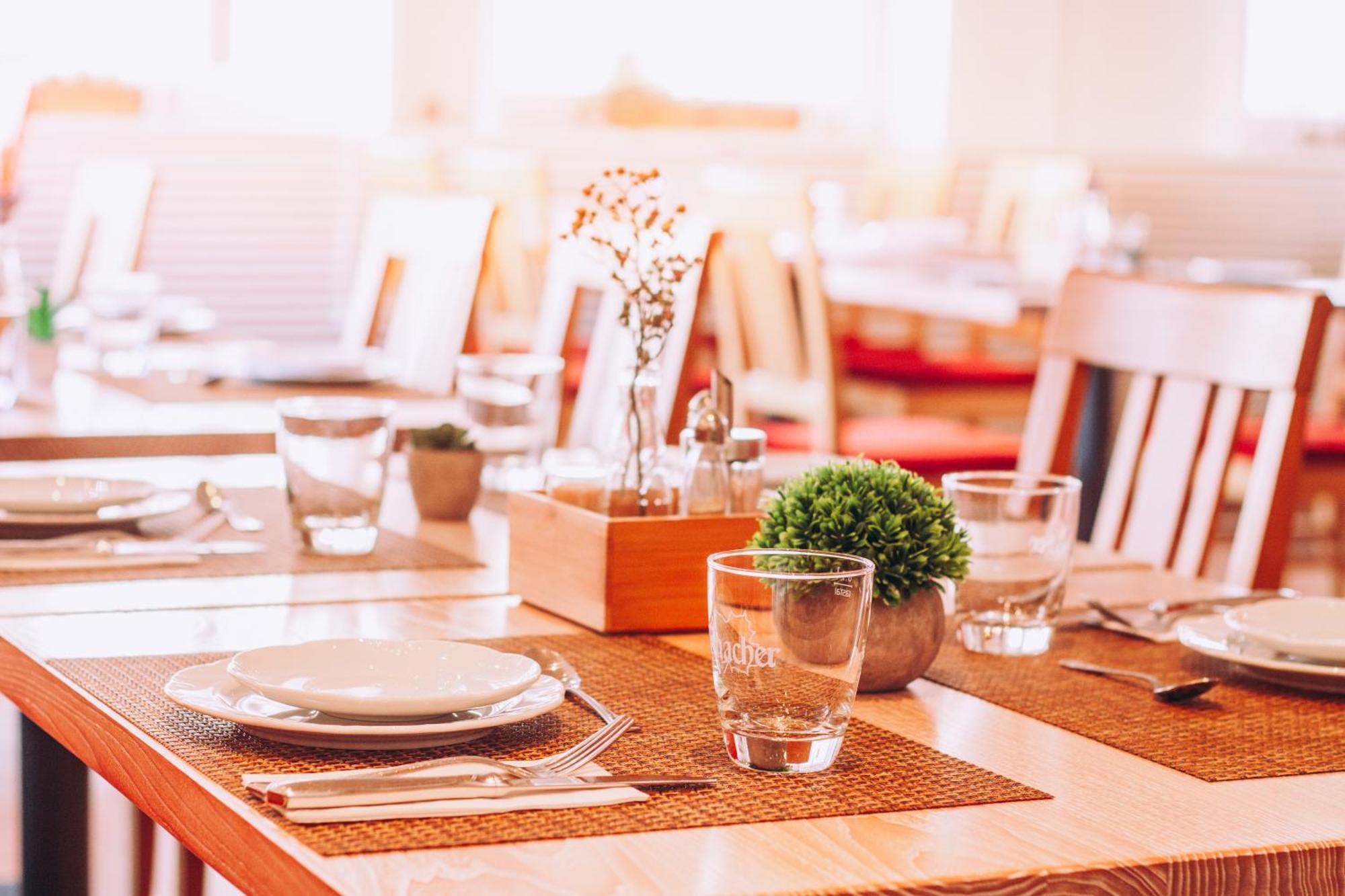 Hotel Zum Ochsen Oberstenfeld Ngoại thất bức ảnh
