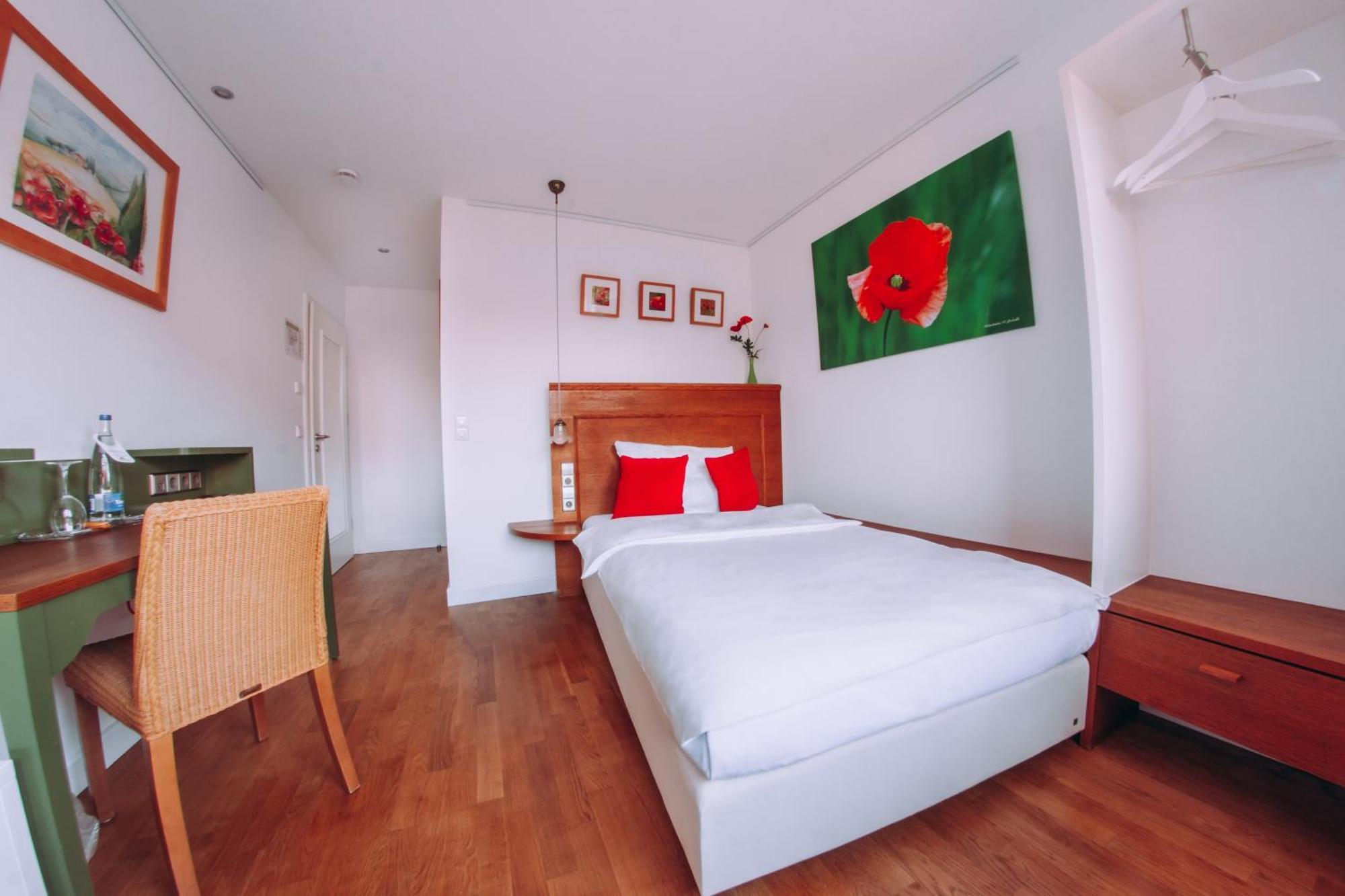 Hotel Zum Ochsen Oberstenfeld Ngoại thất bức ảnh