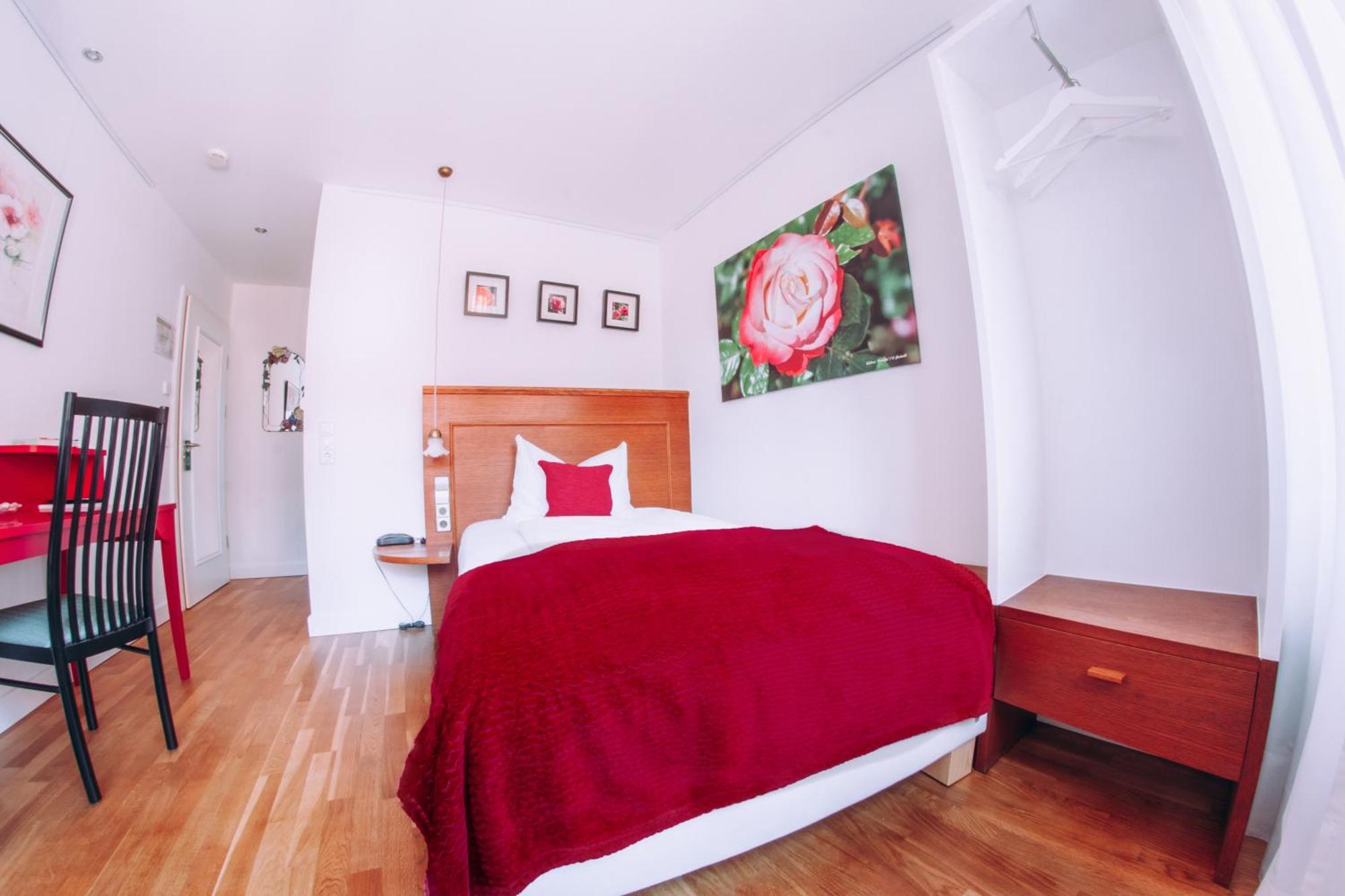 Hotel Zum Ochsen Oberstenfeld Ngoại thất bức ảnh